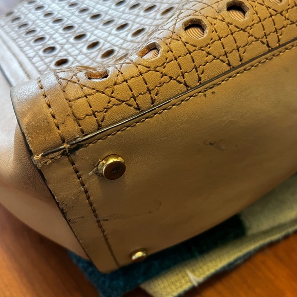 Kate Spade tote with bubble pattern - Picture 2 of 7